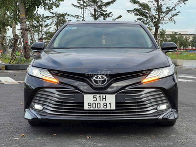 Chú lên đời để lại camry 2021 - 82673km