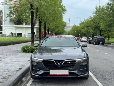 Xe VinFast Lux A 2.0 Premium 2.0 AT 2019