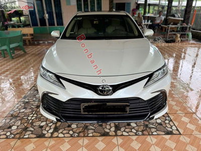 Xe Toyota Camry 2.0Q 2022