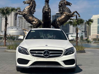 Mercedes-Benz C300 AMG 2015 trắng siêu đẹp êm ái