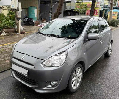 Mitsubishi Mirage Xám 5 chỗ Số tự động