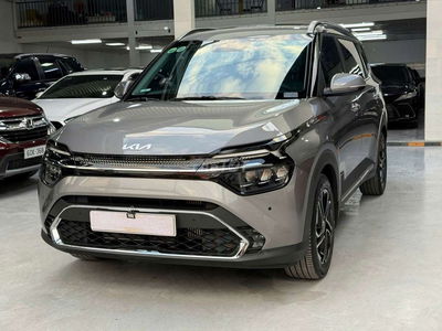 Kia carens 1.5L signature