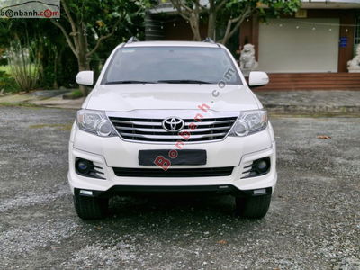 Xe Toyota Fortuner TRD Sportivo 4x2 AT 2016