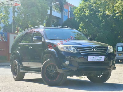 Xe Toyota Fortuner 2.7V 4x2 AT 2014