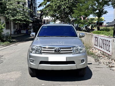 Toyota Fortuner 2012 số tự động máy xăng 2 cầu