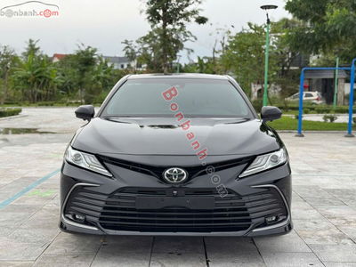 Xe Toyota Camry 2.0Q 2022