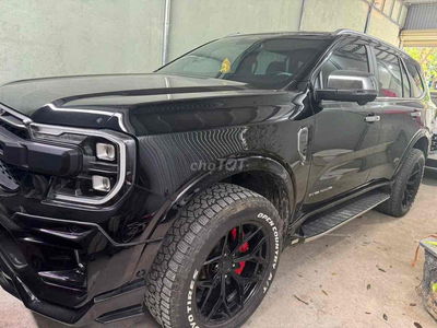 Ford Everest 2025 Titanium bán nhanh trong tuần