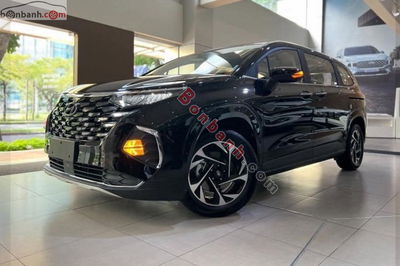 Xe Hyundai Custin Cao Cấp 2.0T 2025