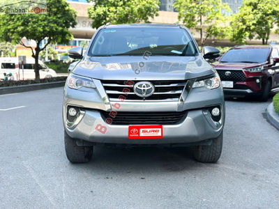 Xe Toyota Fortuner 2.7V 4x2 AT 2018
