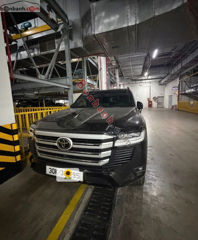 Xe Toyota Land Cruiser 3.5 V6 2024