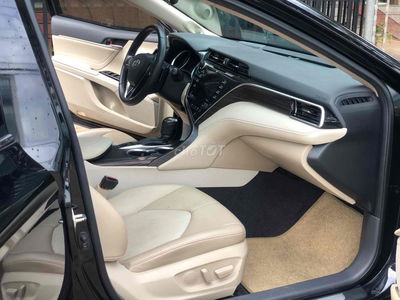 Toyota Camry 2021 2.5Q - 54000 km