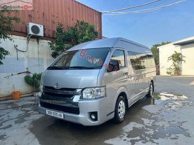 Xe Toyota Hiace 3.0 2018