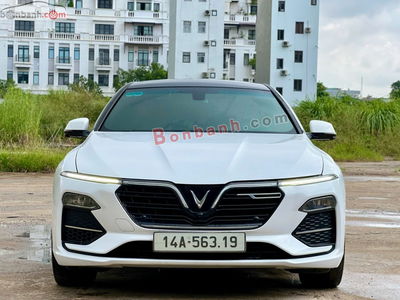 Xe VinFast Lux A 2.0 Premium 2.0 AT 2021