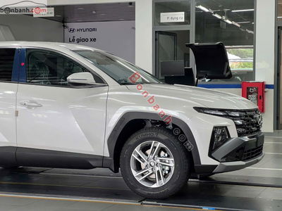 Xe Hyundai Tucson 2.0 AT Tiêu chuẩn 2025