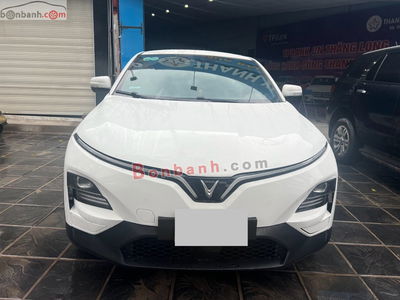 Xe VinFast VF6 Plus 2024