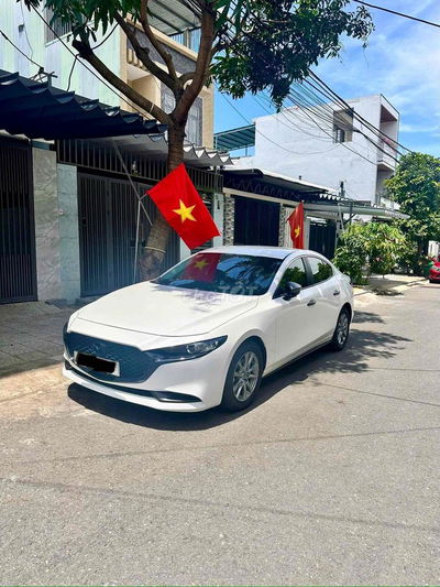 Mazda 3 2023 Bản thấp Trắng