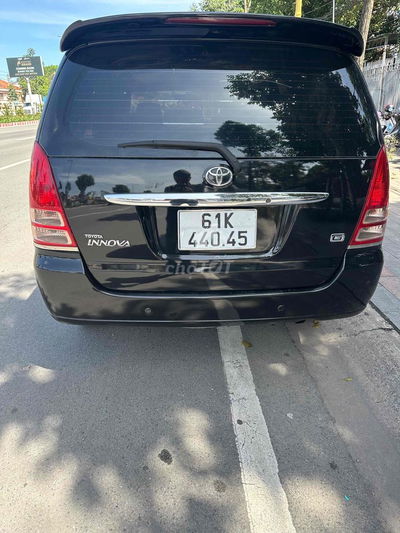 Toyota Innova 2007 G - 1234 km