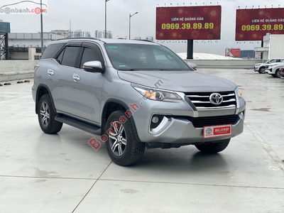 Xe Toyota Fortuner 2.7V 4x2 AT 2019