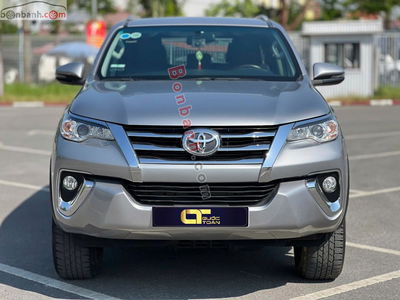 Xe Toyota Fortuner 2.4G 4x2 AT 2019