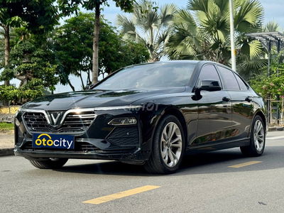 VinFast Lux A Base 2022 - Màu đen - 2v3km