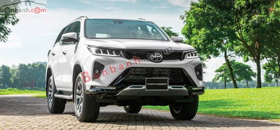 Xe Toyota Fortuner Legender 2.7L 4x2 AT 2025