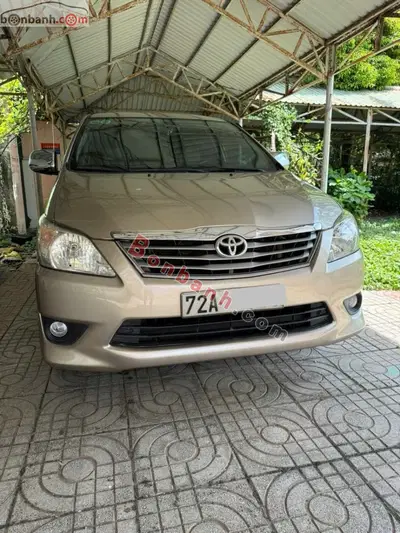 Xe Toyota Innova 2.0G 2013
