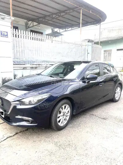 Mazda 3 Xanh đen 5 chỗ