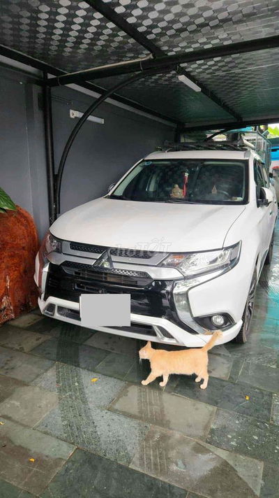 Mitsubishi Outlander 2022 2.0 CVT - 520000 km