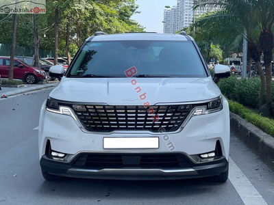 Xe Kia Carnival Signature 2.2D 2024
