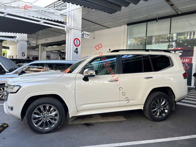 Xe Toyota Land Cruiser 3.5 V6 2023