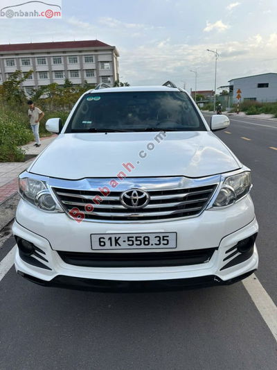 Xe Toyota Fortuner TRD Sportivo 4x2 AT 2016