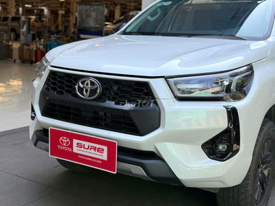 Toyota Hilux 2024 2.4 AT 4x2 43759 km