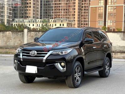 Xe Toyota Fortuner 2.4G 4x2 AT 2019