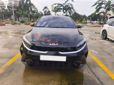 Xe Kia K3 Premium 2.0 AT 2024
