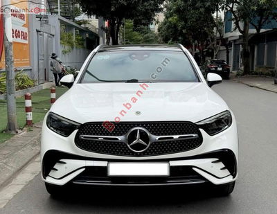 Xe Mercedes Benz GLC 200 4Matic 2023