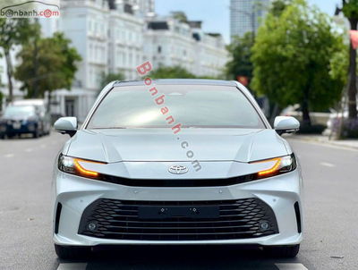 Xe Toyota Camry 2.5 HEV Top 2025