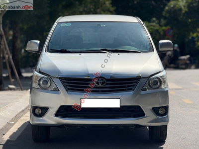 Xe Toyota Innova 2.0G 2013