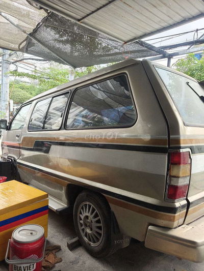 Can bán xe Toyota 7 chổ fun xăng fi.2 giàn lạnh