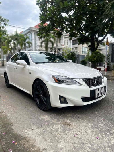 Lexus IS250 2010 Trắng 50000 km