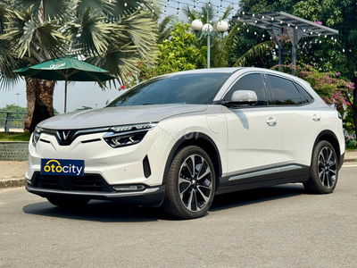 Vinfast VF8 Lux Plus 2024 -Trắng - 1v1km -Mua pin