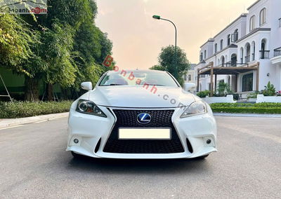 Xe Lexus IS 250C 2011