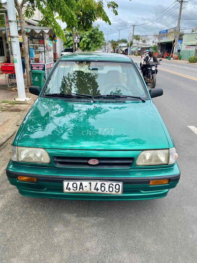 Kia Pride CD5 màu Xanh lá