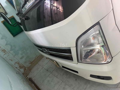 Hyundai County 2023 - 24860 km