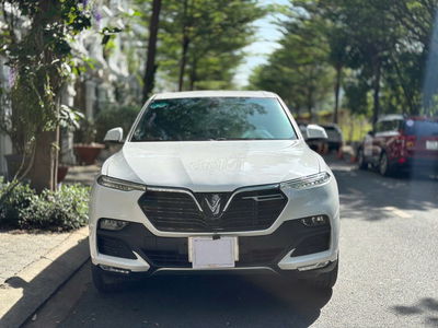 VinFast Lux SA 2.0 2021 Base 20.000 km