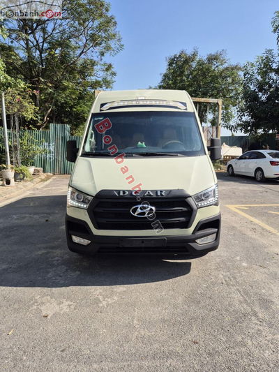 Xe Hyundai Solati Limousine 2.5 MT 2018