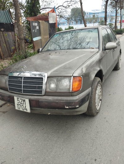 Mercedes-Benz Xám Số sàn 5 chỗ