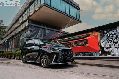 Xe Lexus LM 500h 2025