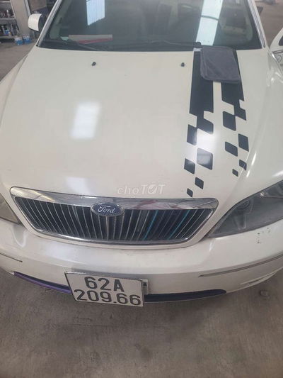 Ford Mondeo 2.0 Trắng