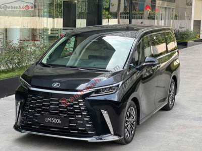 Xe Lexus LM 500h 2025