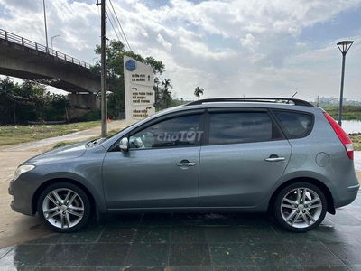 Hyundai i30 2009 1.6 AT - 140000 km